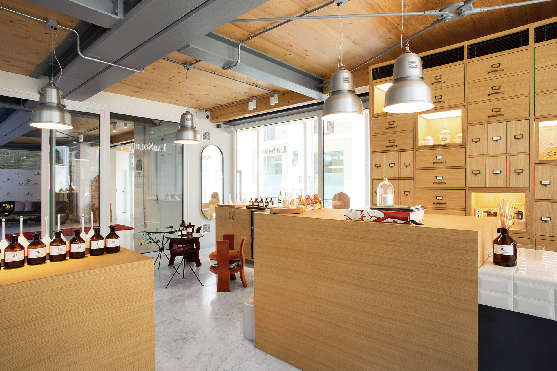 LabSolue, a perfume laboratory